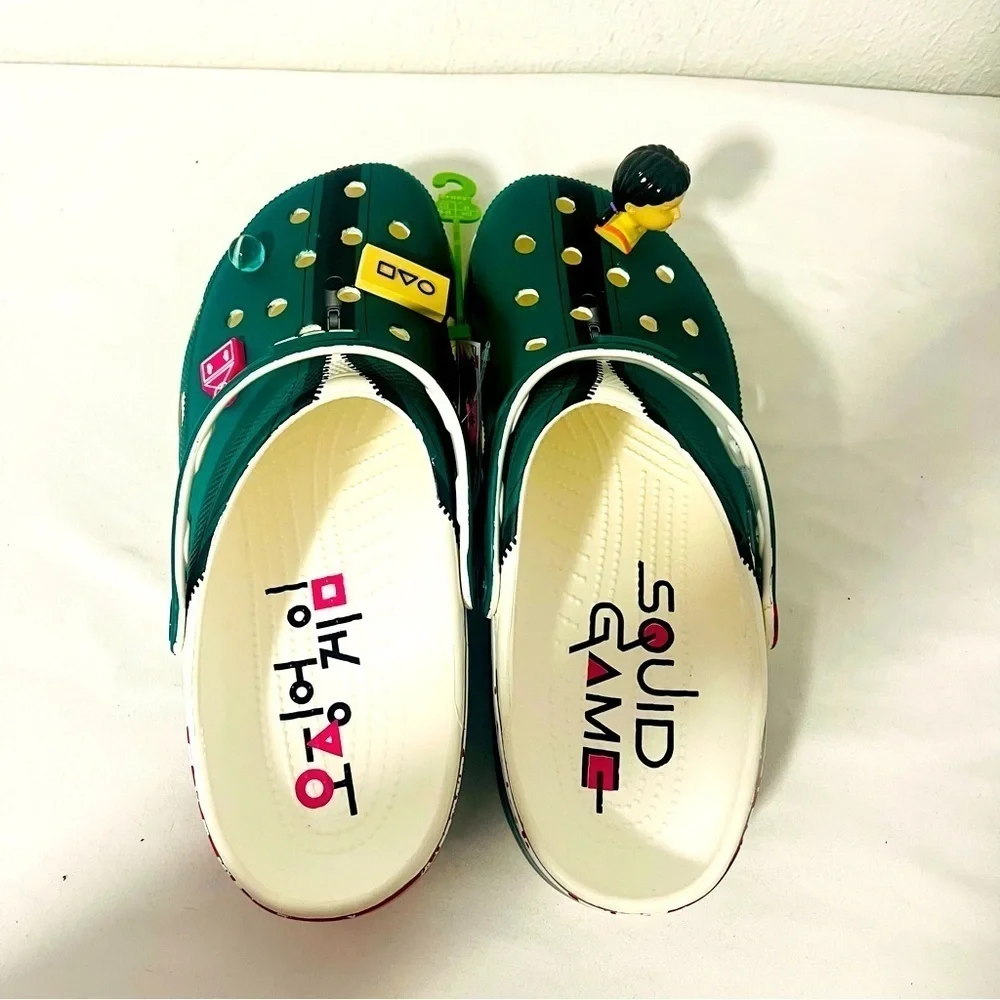 Crocs X Netflix Squid Game Classic Clog Mens Size 13 NWT Dark Green with Jibbitz
